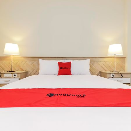 Reddoorz Premium Near Ragunan Zoo 2 Jakarta Exterior photo