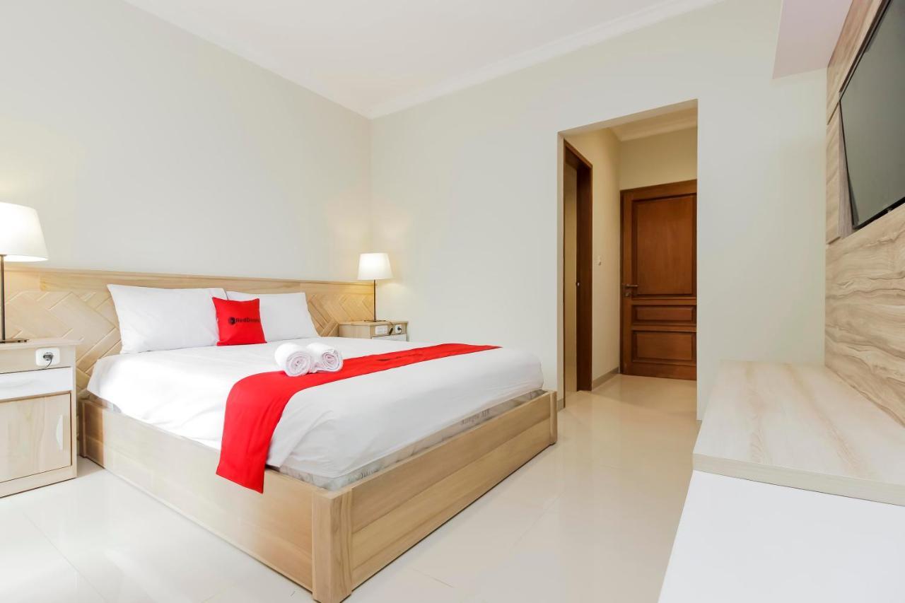 Reddoorz Premium Near Ragunan Zoo 2 Jakarta Exterior photo