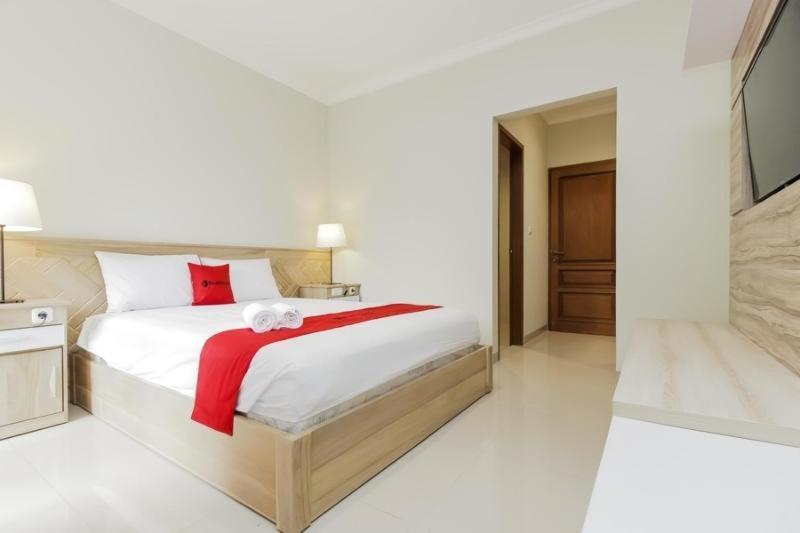 Reddoorz Premium Near Ragunan Zoo 2 Jakarta Room photo